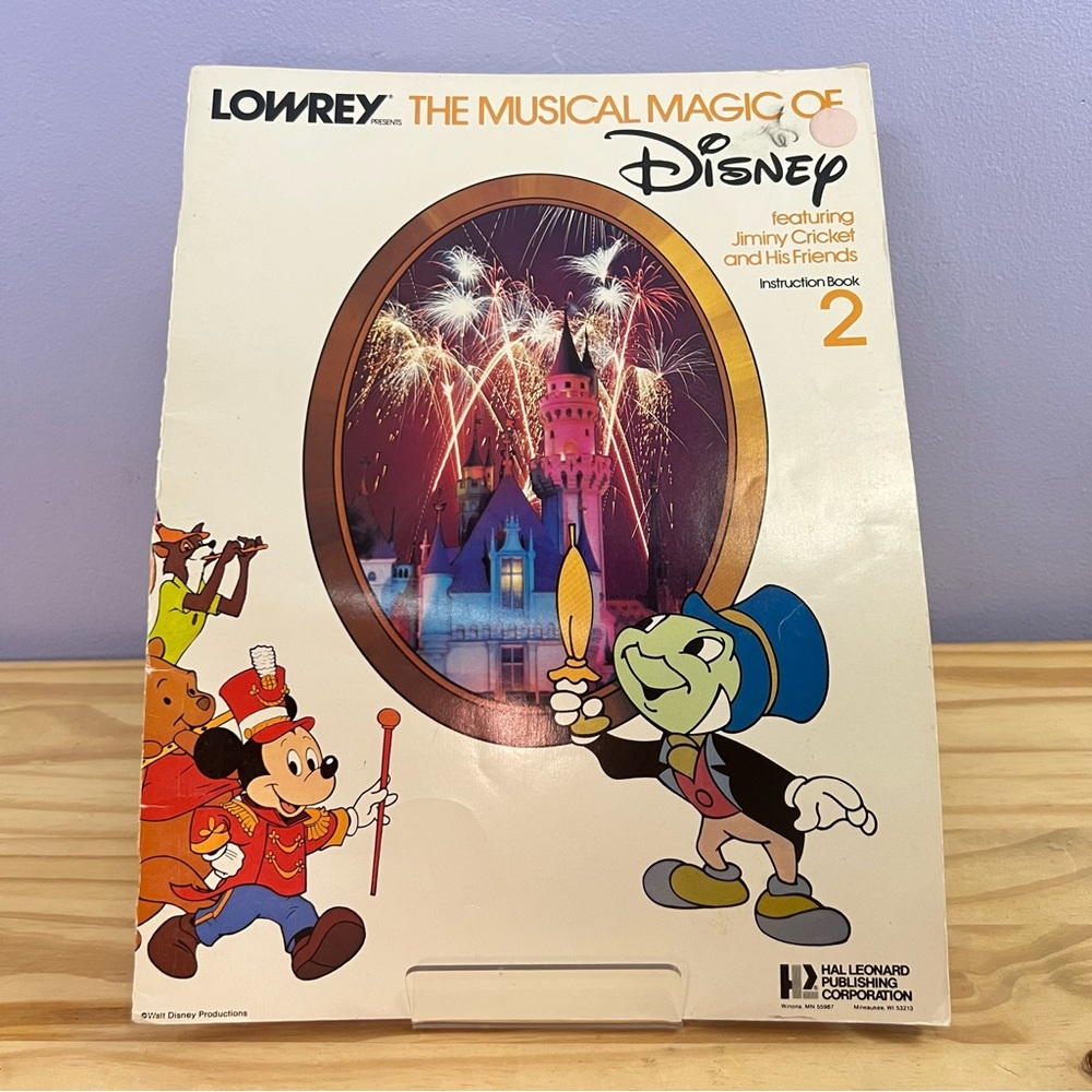 The Musical Magic of Disney feat Jiminy Cricket & friends Instruction Book 2